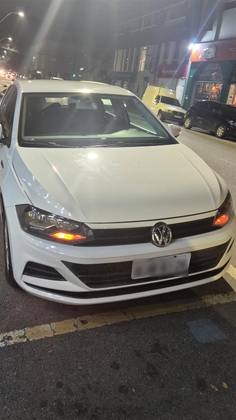 VOLKSWAGEN POLO 1.6 MSI TOTAL FLEX AUTOMÁTICO VOLKSWAGEN POLO 1.6 MSI TOTAL FLEX AUTOMÁTICO